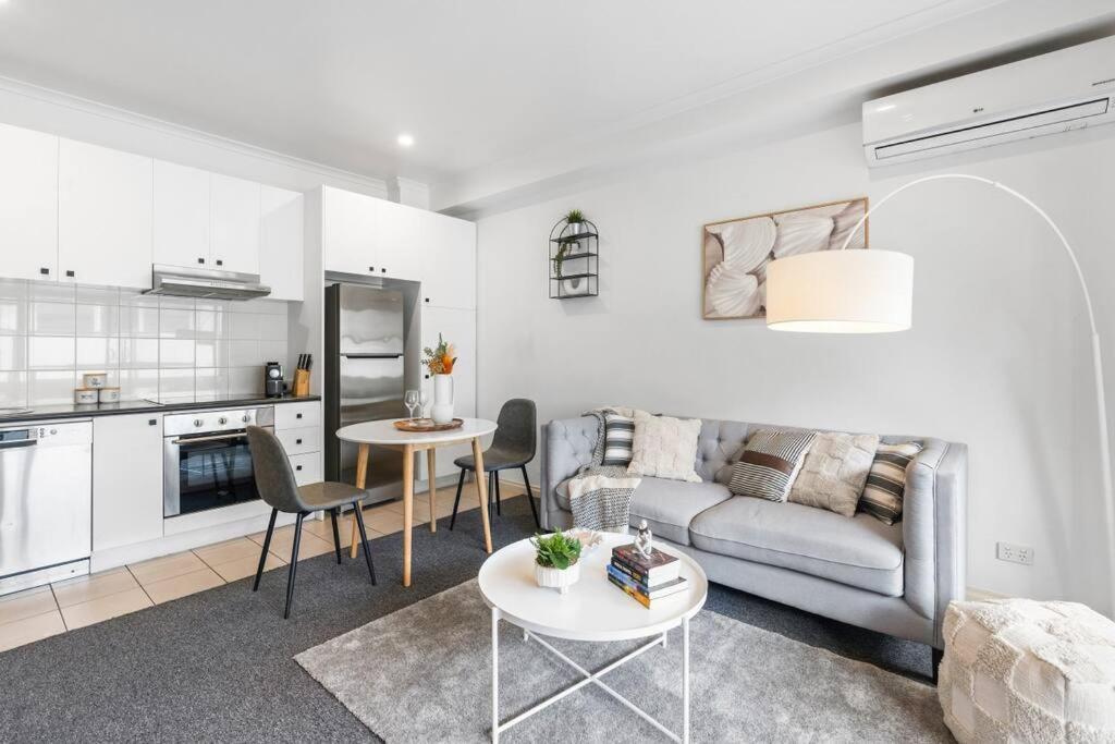 墨尔本Cozy 1 Bedder In St Kilda With Balcony公寓 外观 照片